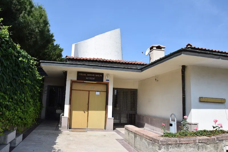 T.C Cumhurbaşkanlığı Celal Bayar Anıtı, Kütüphane ve Müzesi