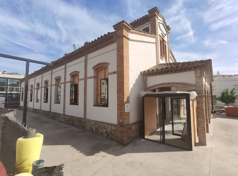 Ancien abattoir municipal - Centre Culturel Joan Maragall