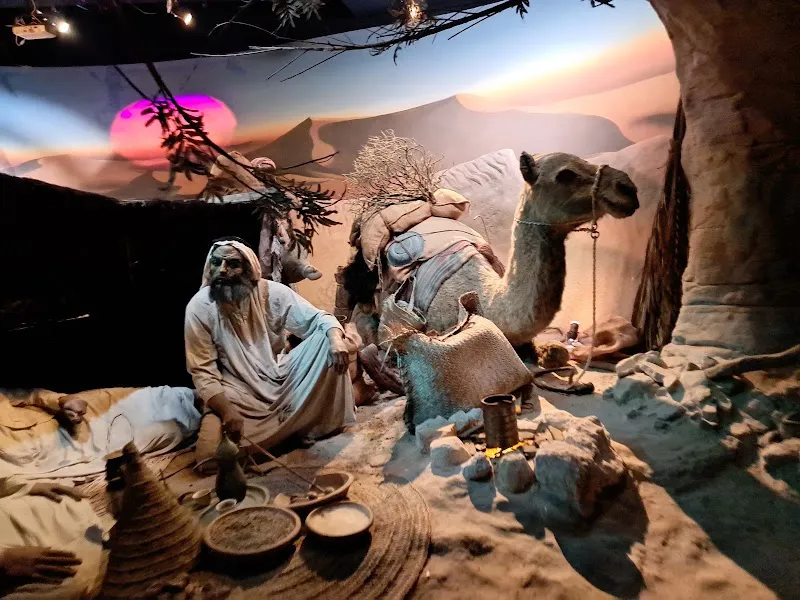 Museo de Historia y Acuario de Abu Dabi